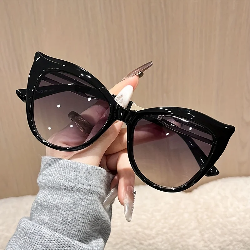 Sunglasses Cat Eye - 2D graphic design, women's large frame
