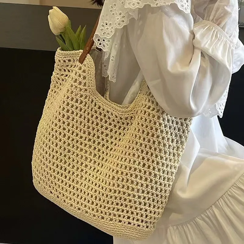 Tote Bag Beach - Women's hand-woven straw tote bag made