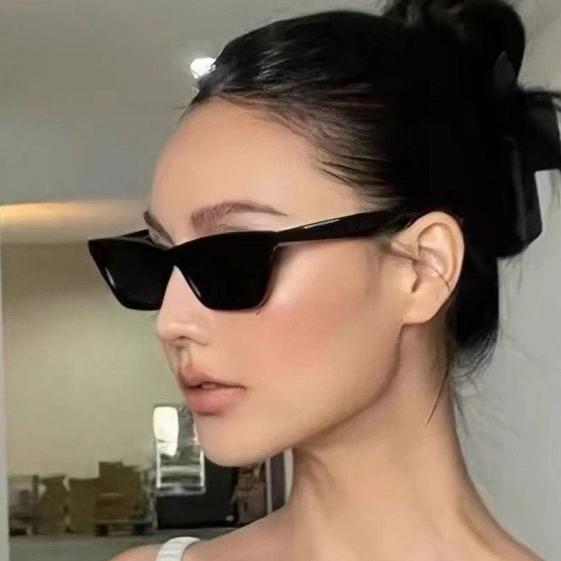 Luxury Cat Eye Black Sunglasse - مراجعة Sunglasses Cat Eye وسعره